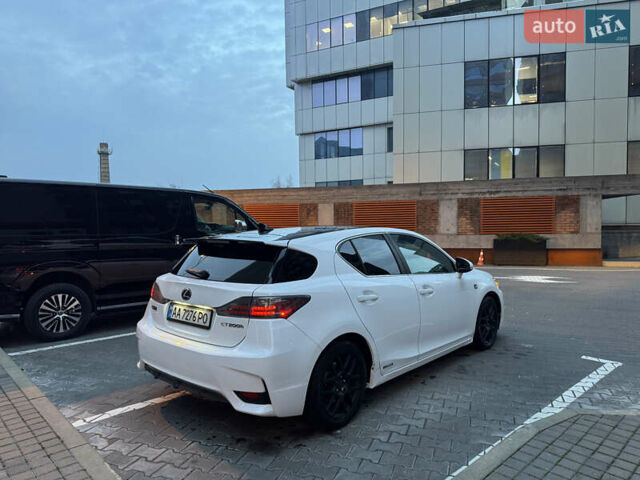 Белый Лексус СТ, объемом двигателя 1.8 л и пробегом 210 тыс. км за 14900 $, фото 10 на Automoto.ua