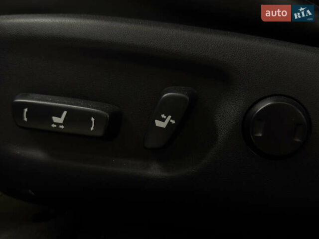 Білий Лексус СТ, об'ємом двигуна 1.8 л та пробігом 211 тис. км за 15699 $, фото 9 на Automoto.ua