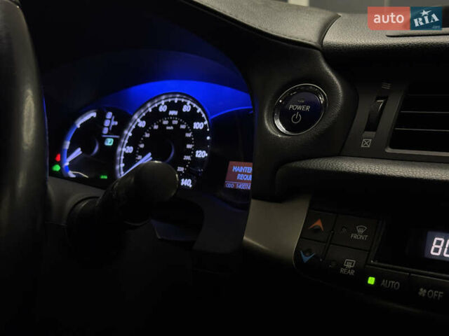 Білий Лексус СТ, об'ємом двигуна 1.8 л та пробігом 211 тис. км за 15699 $, фото 19 на Automoto.ua