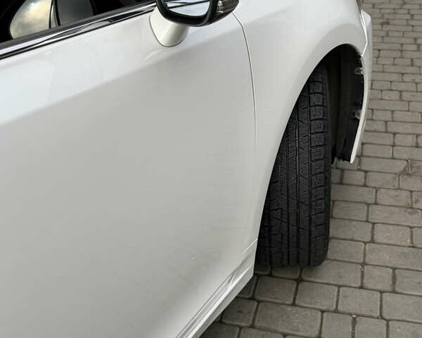 Белый Лексус СТ, объемом двигателя 1.8 л и пробегом 90 тыс. км за 14900 $, фото 4 на Automoto.ua