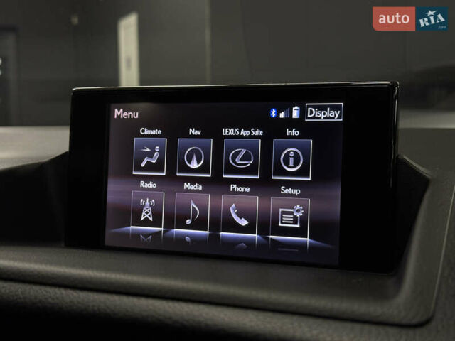 Білий Лексус СТ, об'ємом двигуна 1.8 л та пробігом 211 тис. км за 15699 $, фото 22 на Automoto.ua