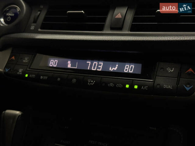 Білий Лексус СТ, об'ємом двигуна 1.8 л та пробігом 211 тис. км за 15699 $, фото 23 на Automoto.ua