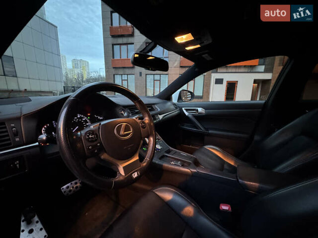 Белый Лексус СТ, объемом двигателя 1.8 л и пробегом 210 тыс. км за 14900 $, фото 17 на Automoto.ua