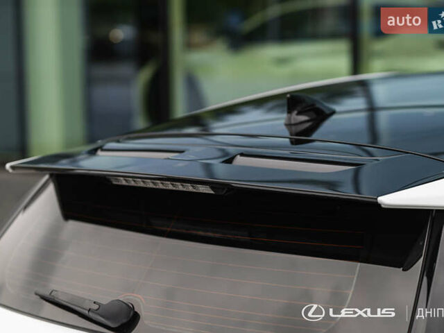 Білий Лексус СТ, об'ємом двигуна 1.8 л та пробігом 136 тис. км за 17600 $, фото 41 на Automoto.ua