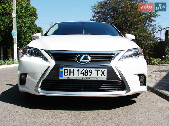 Білий Лексус СТ, об'ємом двигуна 1.8 л та пробігом 163 тис. км за 16700 $, фото 4 на Automoto.ua