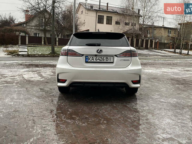 Білий Лексус СТ, об'ємом двигуна 1.8 л та пробігом 174 тис. км за 11900 $, фото 5 на Automoto.ua