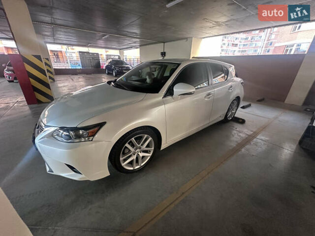 Белый Лексус СТ, объемом двигателя 1.8 л и пробегом 112 тыс. км за 15300 $, фото 4 на Automoto.ua
