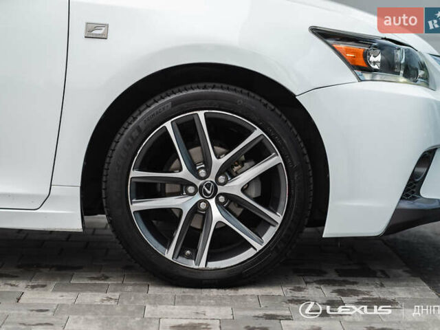 Білий Лексус СТ, об'ємом двигуна 1.8 л та пробігом 136 тис. км за 17600 $, фото 35 на Automoto.ua