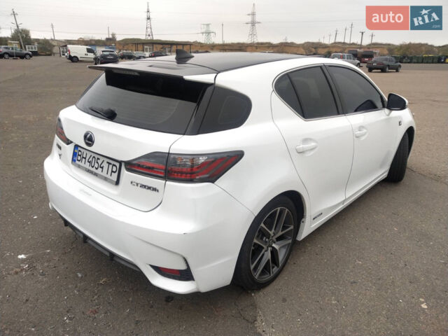 Білий Лексус СТ, об'ємом двигуна 1.8 л та пробігом 99 тис. км за 15800 $, фото 48 на Automoto.ua