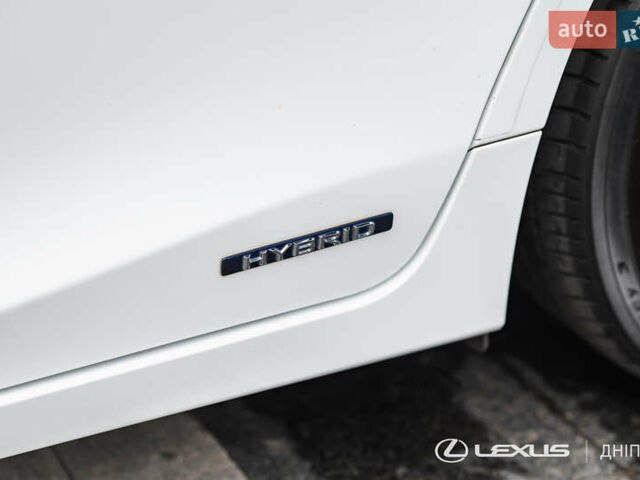 Білий Лексус СТ, об'ємом двигуна 1.8 л та пробігом 136 тис. км за 17600 $, фото 37 на Automoto.ua
