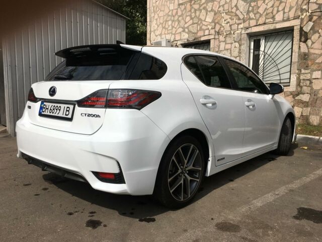 Білий Лексус СТ, об'ємом двигуна 1.8 л та пробігом 60 тис. км за 24490 $, фото 9 на Automoto.ua