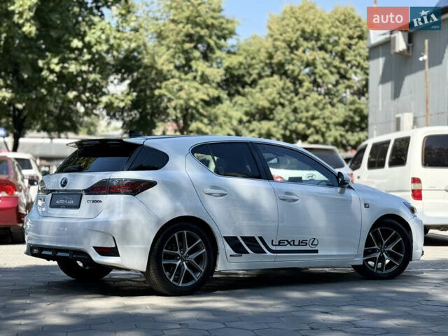 Білий Лексус СТ, об'ємом двигуна 1.8 л та пробігом 170 тис. км за 16900 $, фото 25 на Automoto.ua