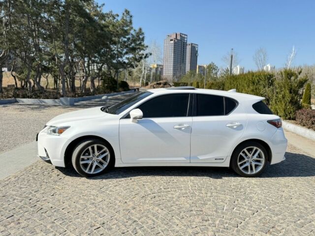 Білий Лексус СТ, об'ємом двигуна 1.8 л та пробігом 150 тис. км за 14700 $, фото 2 на Automoto.ua