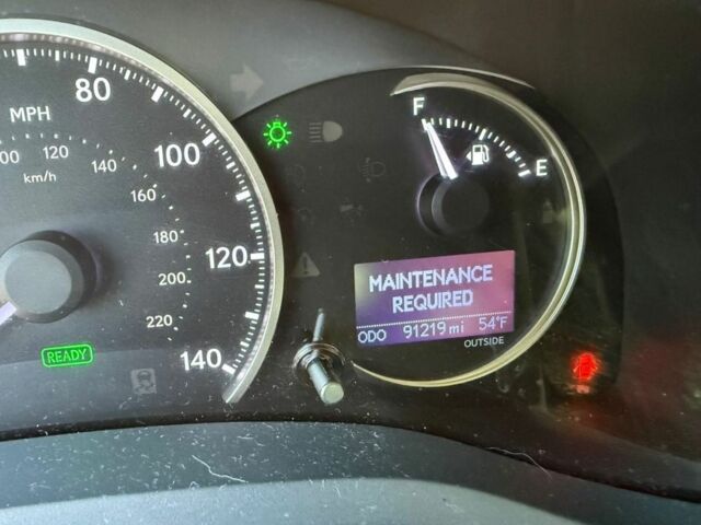 Білий Лексус СТ, об'ємом двигуна 1.8 л та пробігом 145 тис. км за 15000 $, фото 13 на Automoto.ua