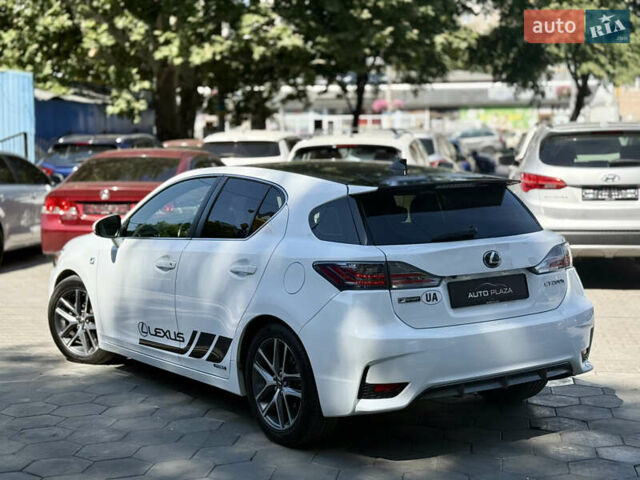 Білий Лексус СТ, об'ємом двигуна 1.8 л та пробігом 170 тис. км за 16900 $, фото 34 на Automoto.ua