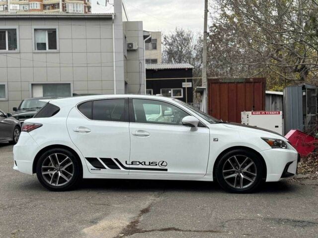 Белый Лексус СТ, объемом двигателя 1.8 л и пробегом 180 тыс. км за 14900 $, фото 5 на Automoto.ua