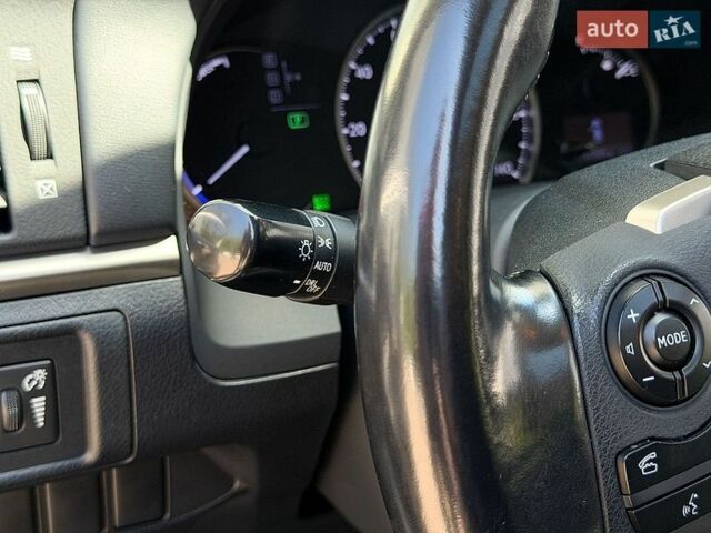 Белый Лексус СТ, объемом двигателя 1.8 л и пробегом 189 тыс. км за 13999 $, фото 17 на Automoto.ua