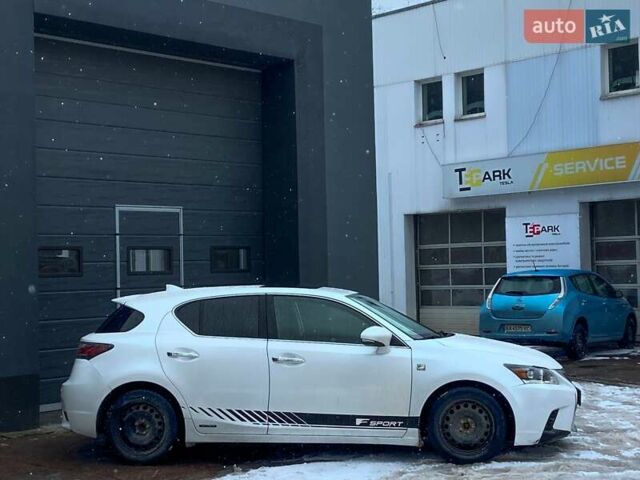 Белый Лексус СТ, объемом двигателя 1.8 л и пробегом 189 тыс. км за 14800 $, фото 8 на Automoto.ua