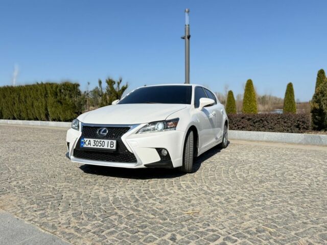Білий Лексус СТ, об'ємом двигуна 1.8 л та пробігом 150 тис. км за 14700 $, фото 5 на Automoto.ua