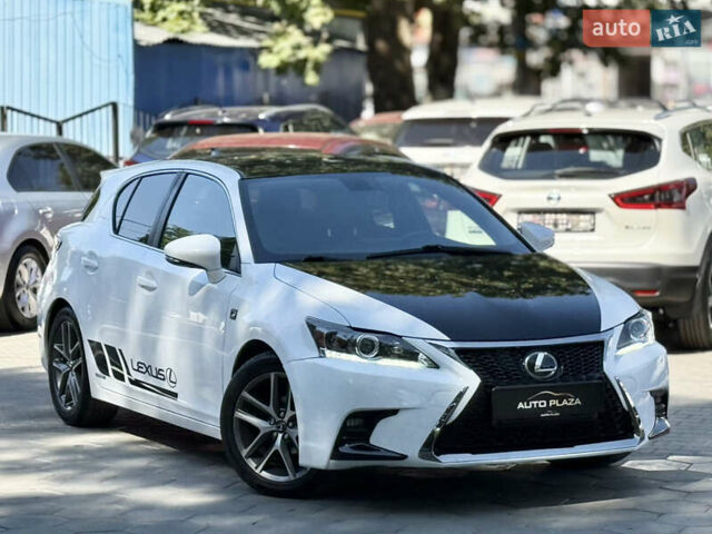 Білий Лексус СТ, об'ємом двигуна 1.8 л та пробігом 170 тис. км за 16900 $, фото 18 на Automoto.ua