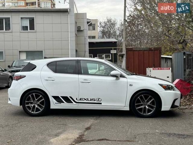 Белый Лексус СТ, объемом двигателя 1.8 л и пробегом 180 тыс. км за 14900 $, фото 5 на Automoto.ua