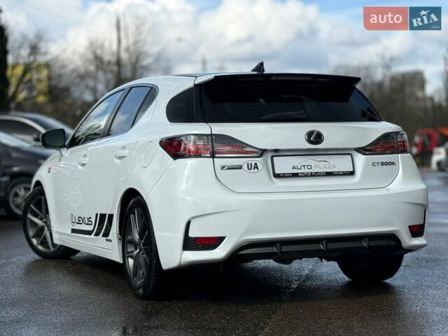 Белый Лексус СТ, объемом двигателя 1.8 л и пробегом 180 тыс. км за 14900 $, фото 30 на Automoto.ua