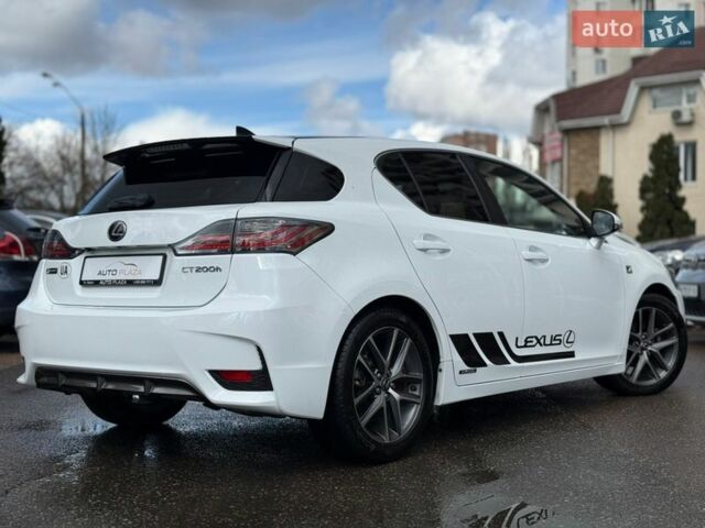 Белый Лексус СТ, объемом двигателя 1.8 л и пробегом 180 тыс. км за 14900 $, фото 20 на Automoto.ua