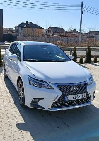 Білий Лексус СТ, об'ємом двигуна 1.8 л та пробігом 122 тис. км за 15700 $, фото 2 на Automoto.ua