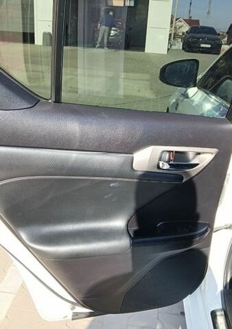 Білий Лексус СТ, об'ємом двигуна 1.8 л та пробігом 122 тис. км за 15700 $, фото 10 на Automoto.ua