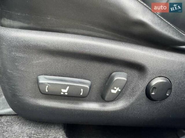 Белый Лексус СТ, объемом двигателя 1.8 л и пробегом 180 тыс. км за 14900 $, фото 18 на Automoto.ua