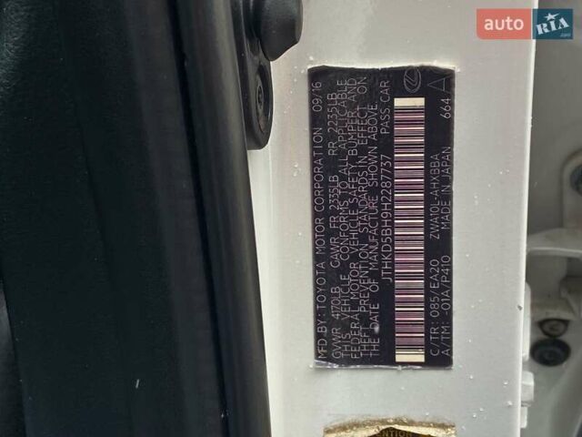 Белый Лексус СТ, объемом двигателя 1.8 л и пробегом 189 тыс. км за 14800 $, фото 26 на Automoto.ua