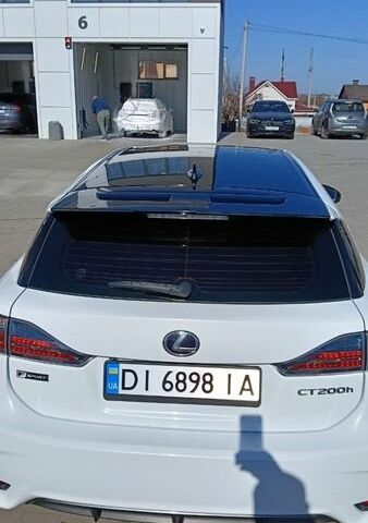 Білий Лексус СТ, об'ємом двигуна 1.8 л та пробігом 122 тис. км за 15700 $, фото 17 на Automoto.ua