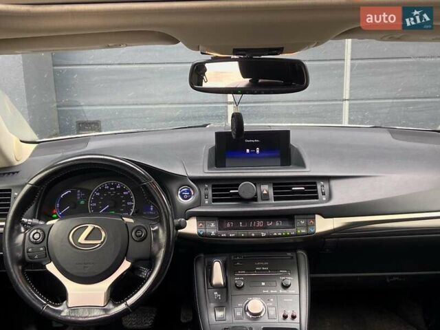 Белый Лексус СТ, объемом двигателя 1.8 л и пробегом 189 тыс. км за 14800 $, фото 14 на Automoto.ua