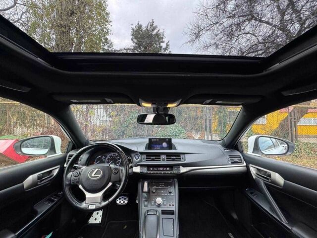 Белый Лексус СТ, объемом двигателя 1.8 л и пробегом 180 тыс. км за 14900 $, фото 12 на Automoto.ua