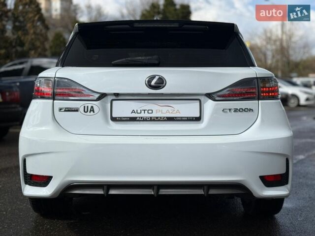 Белый Лексус СТ, объемом двигателя 1.8 л и пробегом 180 тыс. км за 14900 $, фото 25 на Automoto.ua