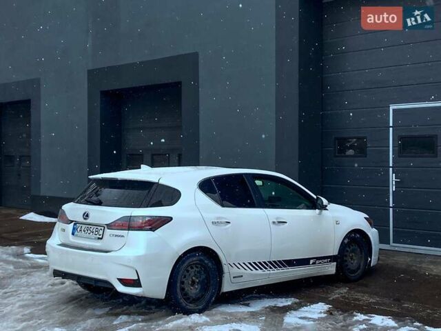 Белый Лексус СТ, объемом двигателя 1.8 л и пробегом 189 тыс. км за 14800 $, фото 7 на Automoto.ua