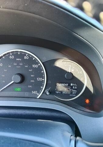 Білий Лексус СТ, об'ємом двигуна 1.8 л та пробігом 122 тис. км за 15700 $, фото 13 на Automoto.ua