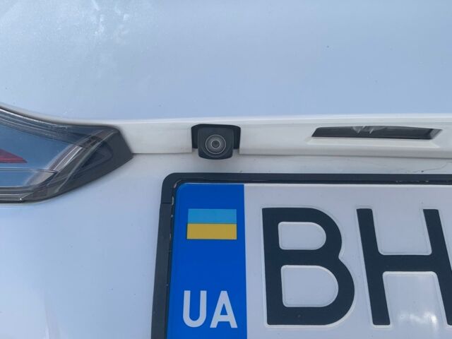 Белый Лексус СТ, объемом двигателя 1.8 л и пробегом 36 тыс. км за 18600 $, фото 5 на Automoto.ua