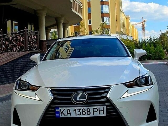 Білий Лексус СТ, об'ємом двигуна 2 л та пробігом 165 тис. км за 19800 $, фото 39 на Automoto.ua