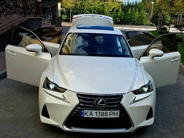 Білий Лексус СТ, об'ємом двигуна 2 л та пробігом 165 тис. км за 19800 $, фото 20 на Automoto.ua