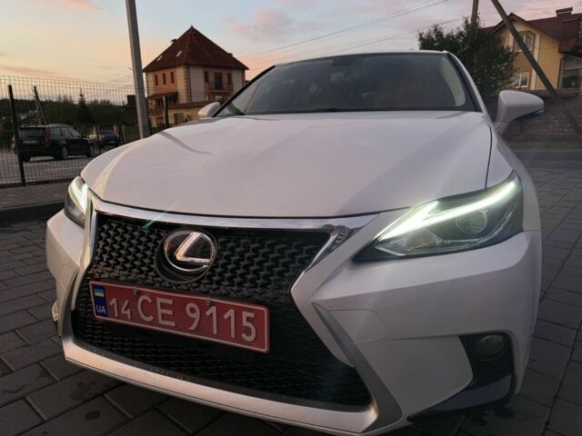 Білий Лексус СТ, об'ємом двигуна 0 л та пробігом 150 тис. км за 16800 $, фото 4 на Automoto.ua