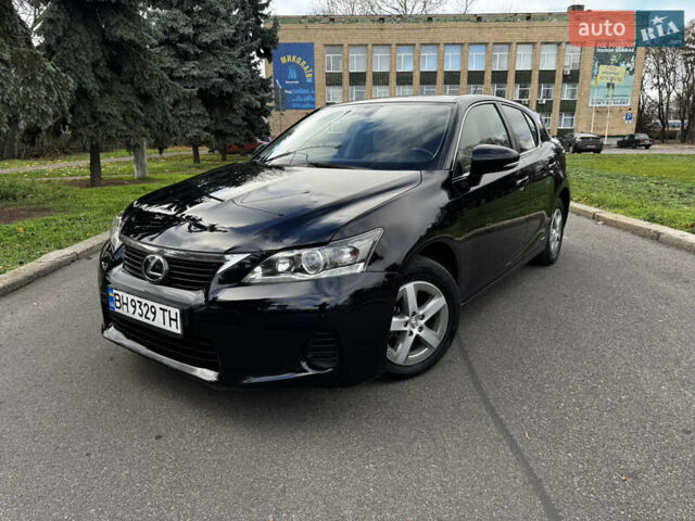 Черный Лексус СТ, объемом двигателя 1.8 л и пробегом 150 тыс. км за 14500 $, фото 12 на Automoto.ua