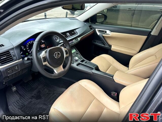 Черный Лексус СТ, объемом двигателя 1.8 л и пробегом 100 тыс. км за 14500 $, фото 6 на Automoto.ua