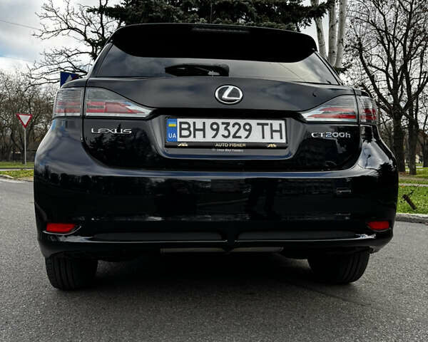 Черный Лексус СТ, объемом двигателя 1.8 л и пробегом 150 тыс. км за 14500 $, фото 9 на Automoto.ua