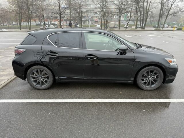 Черный Лексус СТ, объемом двигателя 1.8 л и пробегом 299 тыс. км за 9500 $, фото 7 на Automoto.ua