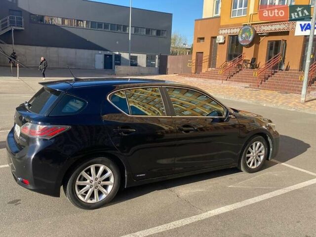 Чорний Лексус СТ, об'ємом двигуна 1.8 л та пробігом 181 тис. км за 12000 $, фото 4 на Automoto.ua