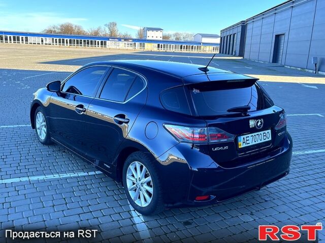 Чорний Лексус СТ, об'ємом двигуна 1.8 л та пробігом 129 тис. км за 13500 $, фото 5 на Automoto.ua