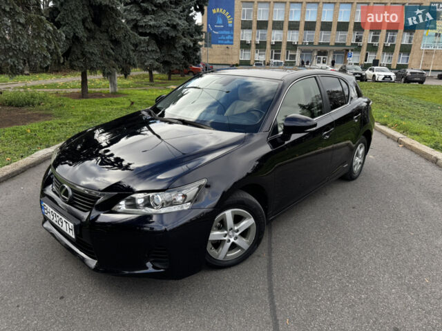 Черный Лексус СТ, объемом двигателя 1.8 л и пробегом 150 тыс. км за 11000 $, фото 16 на Automoto.ua