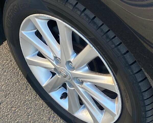 Чорний Лексус СТ, об'ємом двигуна 1.8 л та пробігом 181 тис. км за 12000 $, фото 10 на Automoto.ua