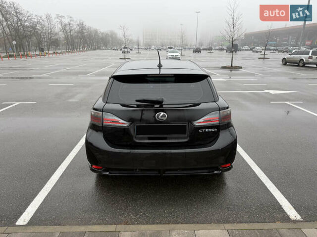 Чорний Лексус СТ, об'ємом двигуна 1.8 л та пробігом 299 тис. км за 9500 $, фото 4 на Automoto.ua